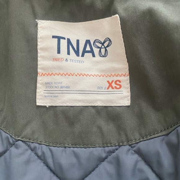 TNA/ Aritzia, army green puffer jacket. (Vintage, no longer made). - Picture 2 of 3